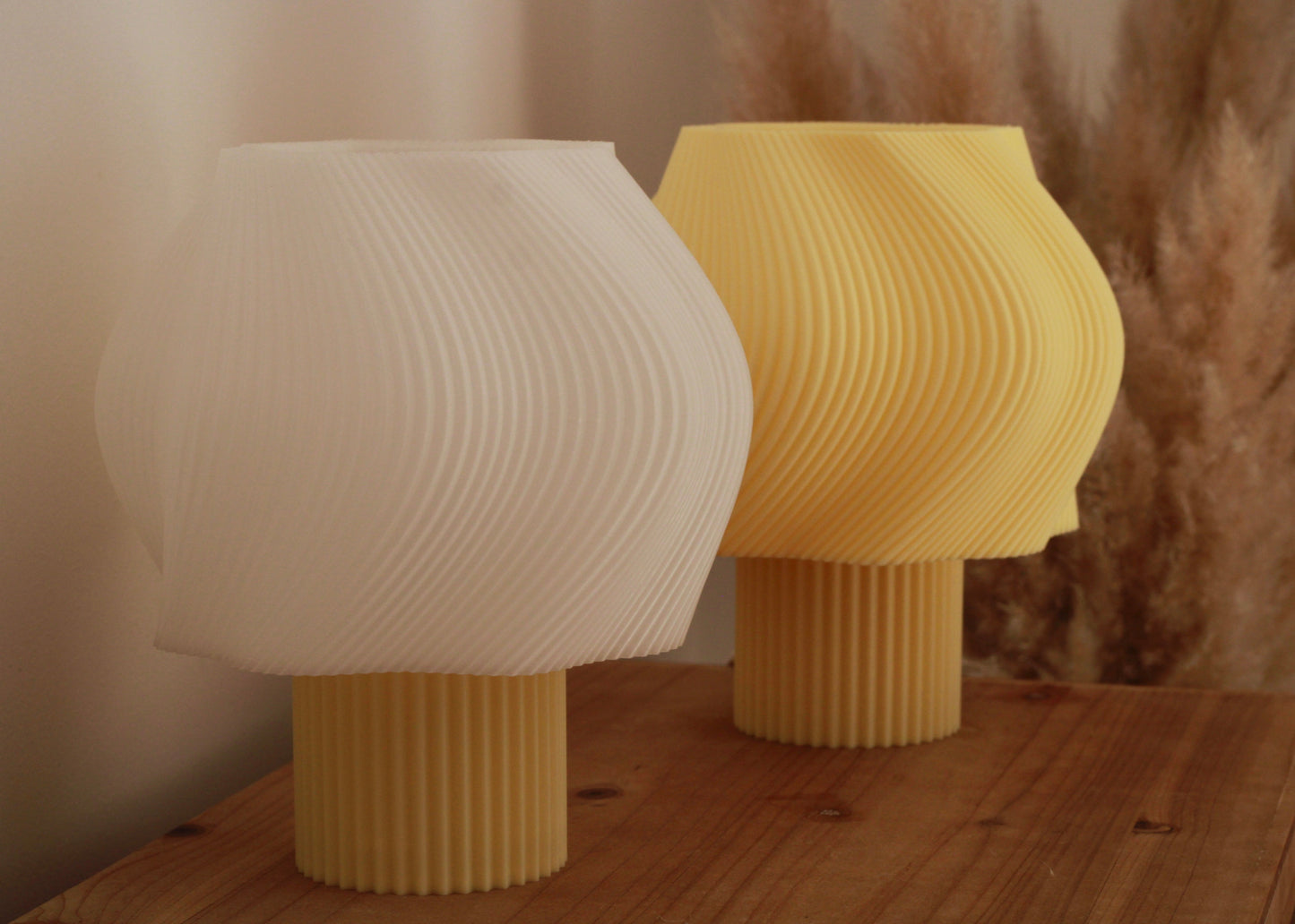 ONDRA Lamp - Lemon yellow / Translucent